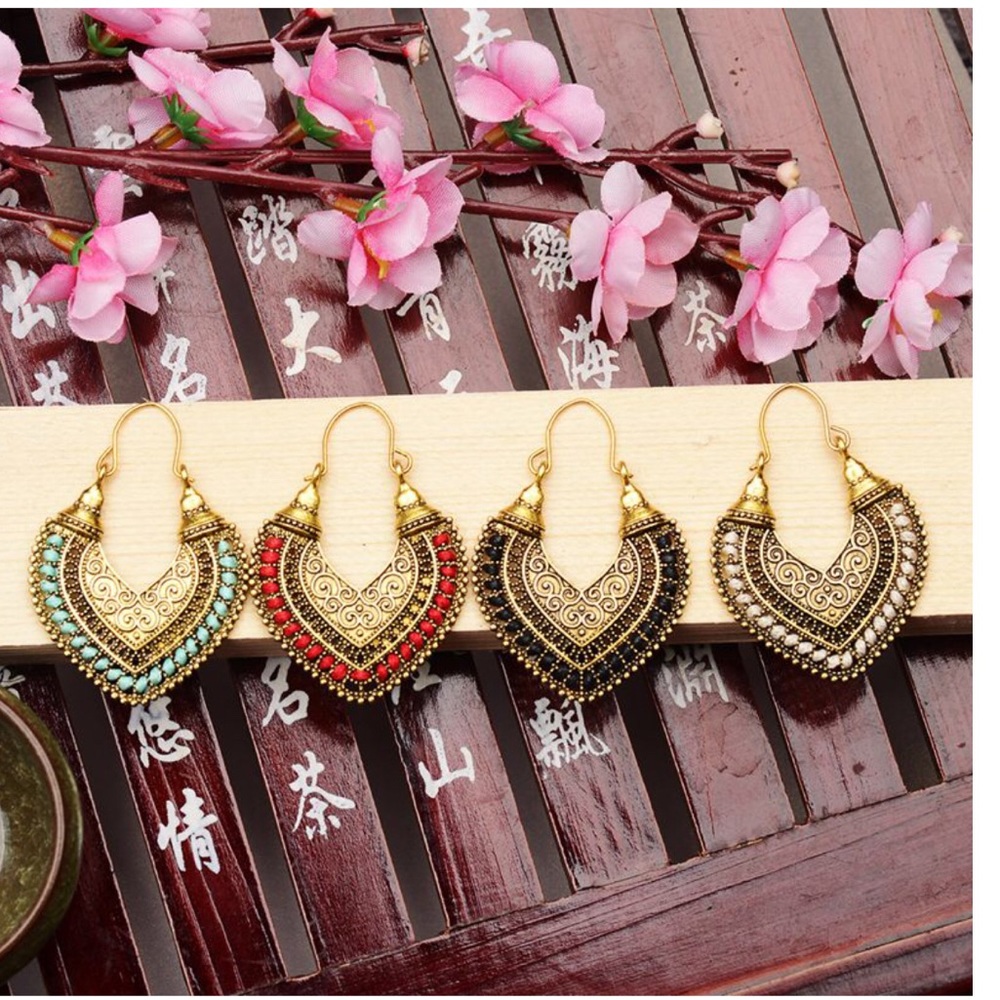 3/$15 sale‼️Beautiful ethnic Earrings boho style - Picture 4 of 4